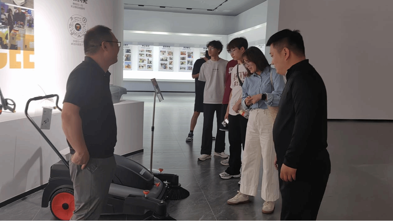 商學(xué)院 探尋紅色文化，開拓企業(yè)資源——定遠(yuǎn)篇 網(wǎng)絡(luò)技術(shù)服務(wù)